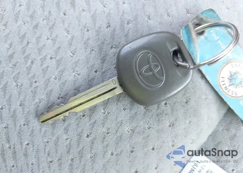 2011 Toyota Sienna Le V6 z USA, uszkodzony, nr VIN 5TDKK3DC3BS017335